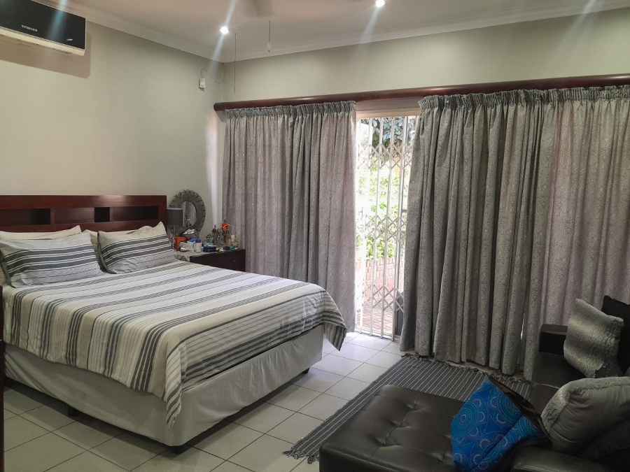 7 Bedroom Property for Sale in Safari Gardens North West